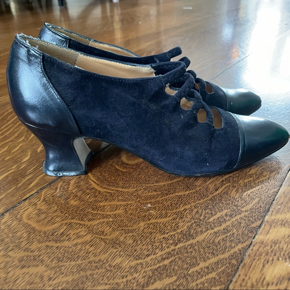 Navy suede size 6 vintage heels by Sacha Too
